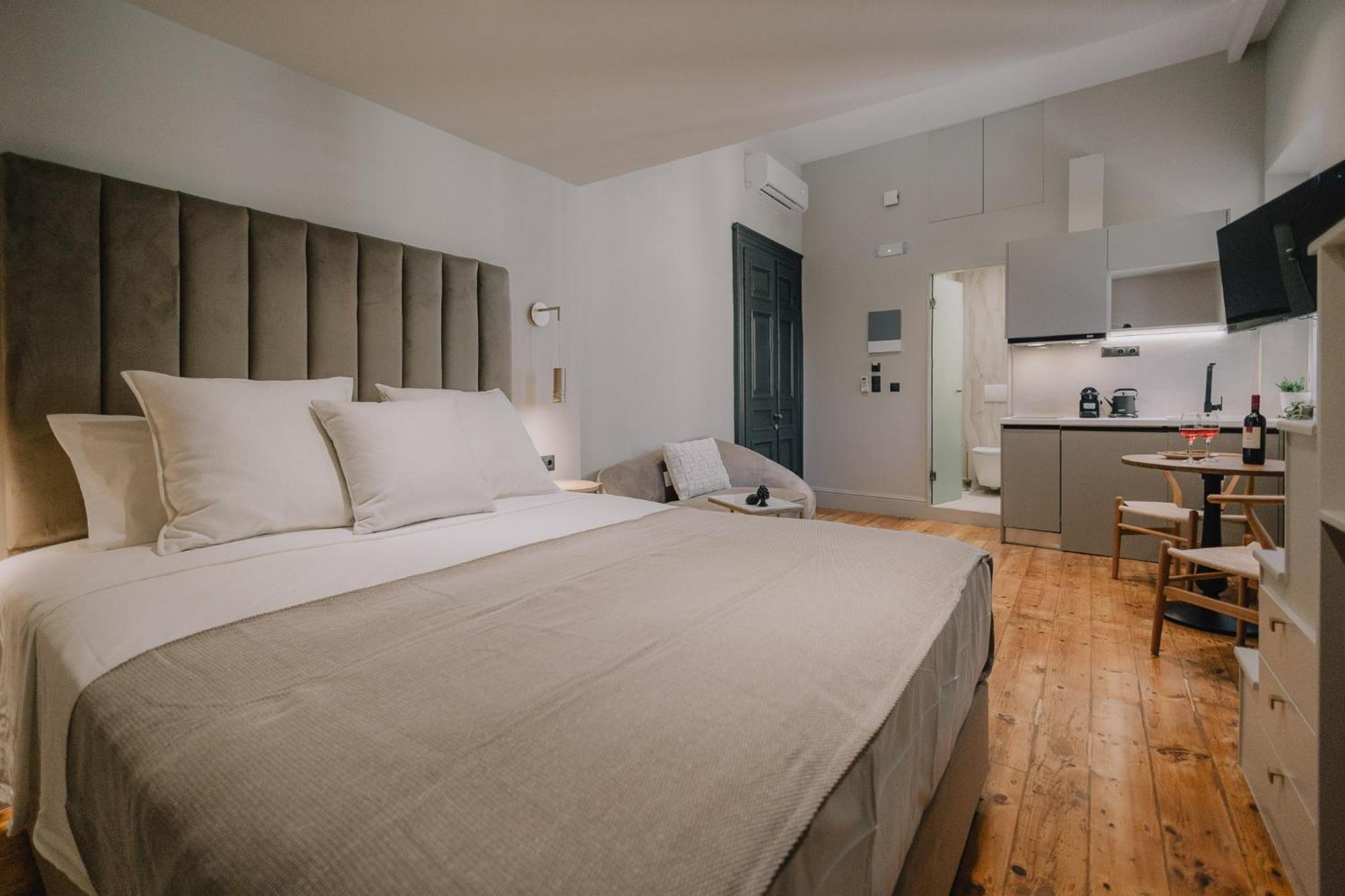 Sanrocco Suites -Corfu Town Luxury Apartments المظهر الخارجي الصورة